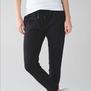 Lululemon jet slim crop